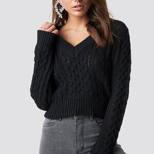 Black Cable Knit Cropped Sweater sz M